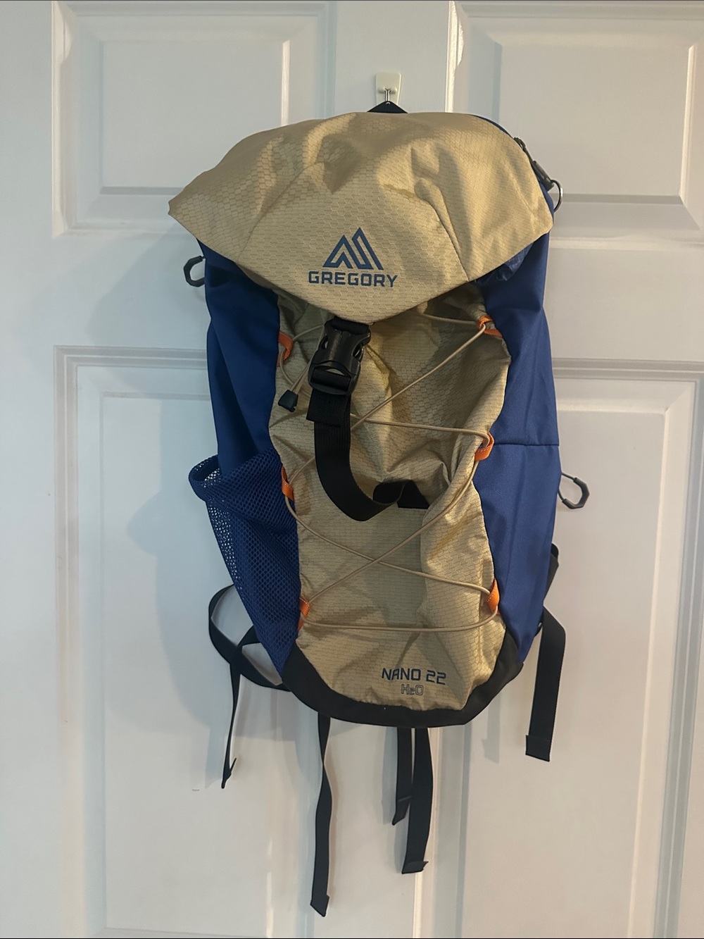 Gregory tan & blue Nano 22 hydration Backpack